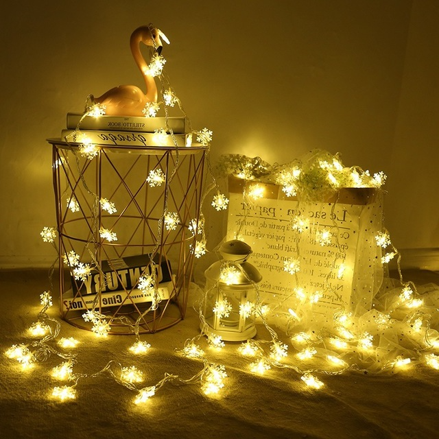 LED Snowflake String Lights for Indoor and Outdoor Decoration – Warm White or Multicolour Lighting