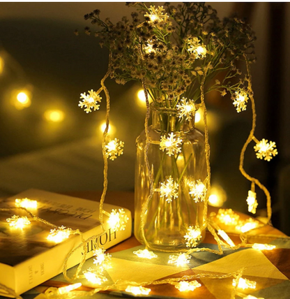 LED Snowflake String Lights for Indoor and Outdoor Decoration – Warm White or Multicolour Lighting