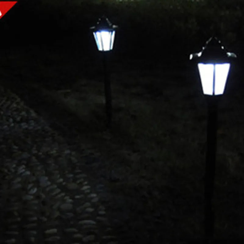 LED Solar Garden Lantern - Classic Outdoor Lamp for Patio and Garden Lighting