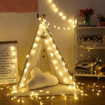 LED Snowflake String Lights for Indoor and Outdoor Decoration – Warm White or Multicolour Lighting