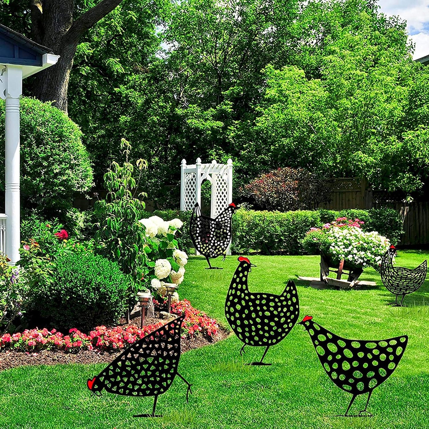 Decorative Metal Garden Chickens – Outdoor Garden Plug Statues for Lawn Decor