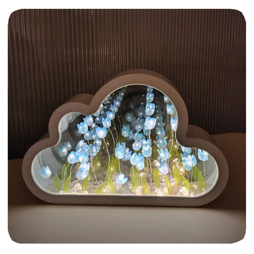 Endless Bloom Lamp