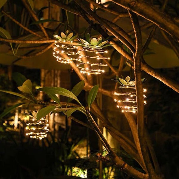 Solar Pineapple Garden Light | LED Outdoor Lantern