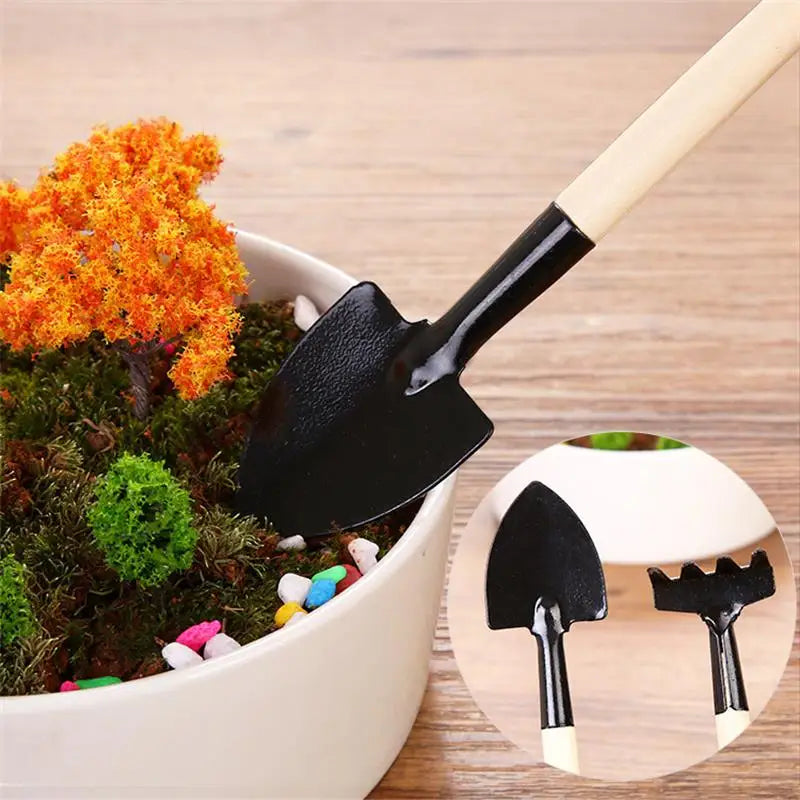 3-Piece Gardening Tool Kit with Wooden Handles – Shovel, Rake, and Hoe for Yard Care