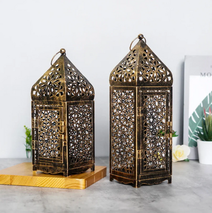 Antique Bronze Lantern | Timeless Elegance & Warm Ambiance