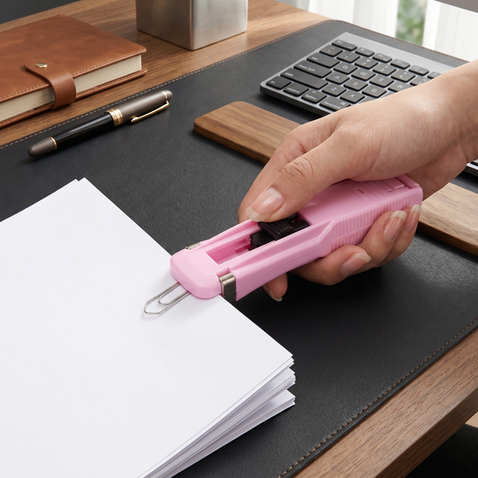 Multifunctional Paper Clip – Practical Helper for Documents and Papers