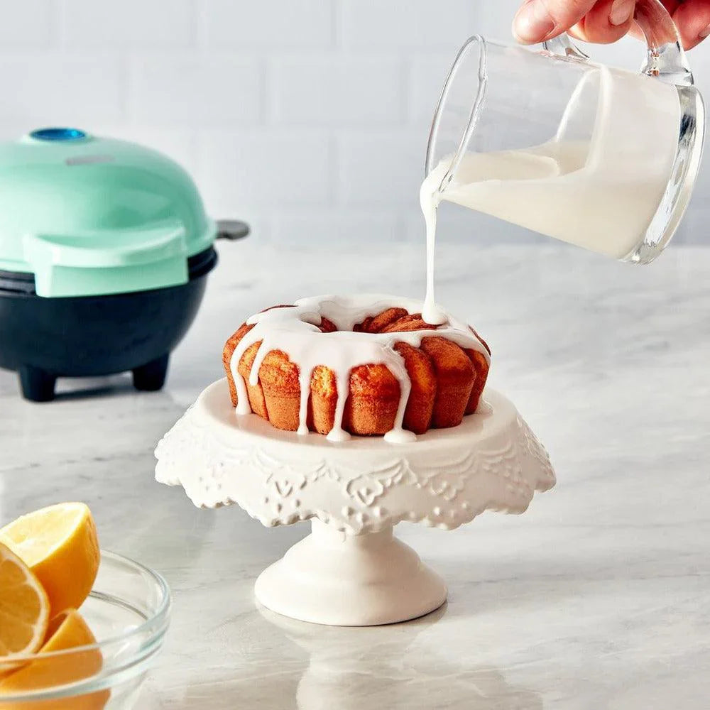 Compact Mini Bundt Cake Maker – Easy-to-Use Cake Maker for Perfect Mini Cakes