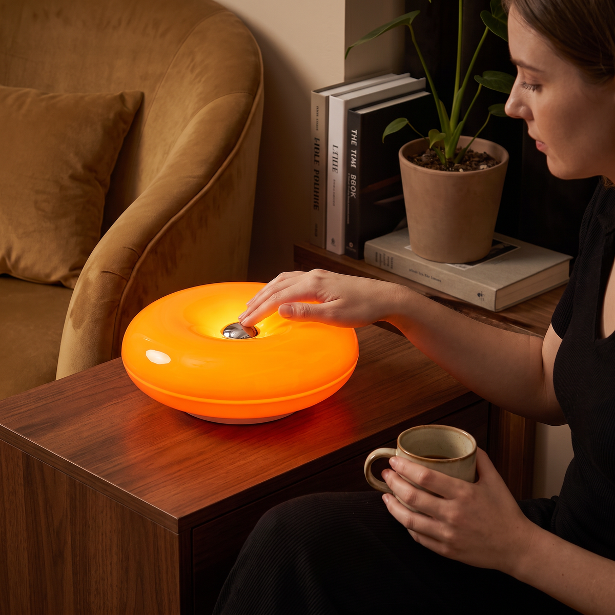 Retro Donut-Shaped LED Lamp with Cozy Ambient Glow